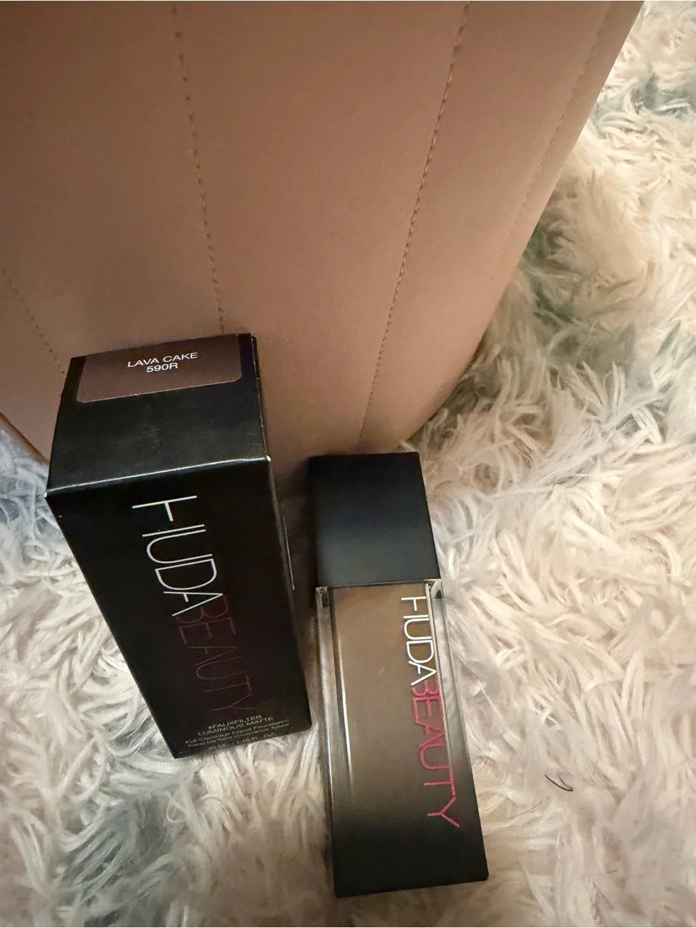 HUDA BEAUTY Foundation Bottle in Black with Brown Shade